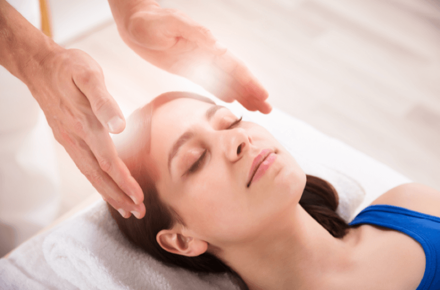 How Doctors Conduct Reiki Therapy