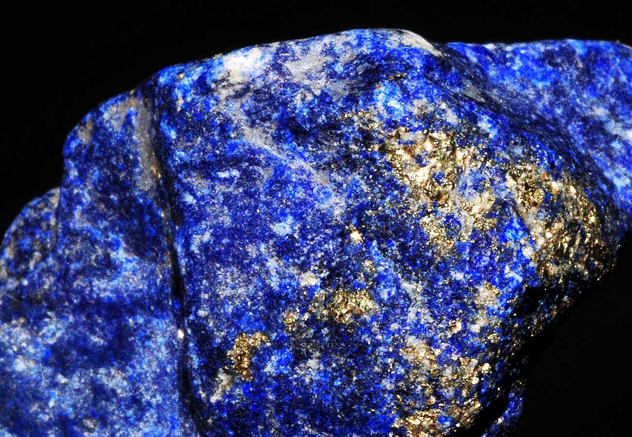 Lapis Lazuli Healing Crystal